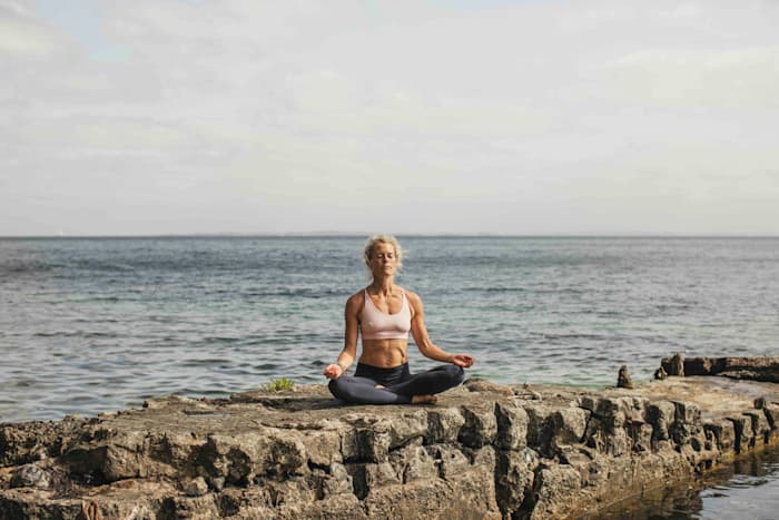 Afbalancer hormonerne og reducer din stress - Louise Bruun